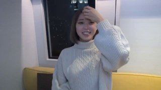 胸无大志但是有大奶啊，全程露脸小少妇激情大秀，风骚的大奶子揉捏玩弄，听狼友指挥展示逼逼特写精彩刺激第04集